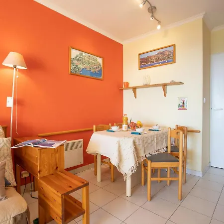 Studio Cap Esterel-12 Saint-Raphael (Var)