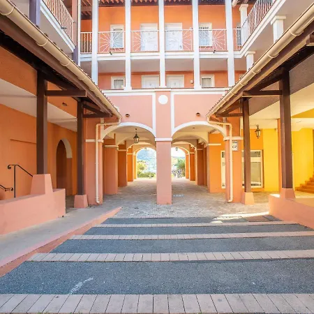Studio Cap Esterel-12 Saint-Raphael (Var)